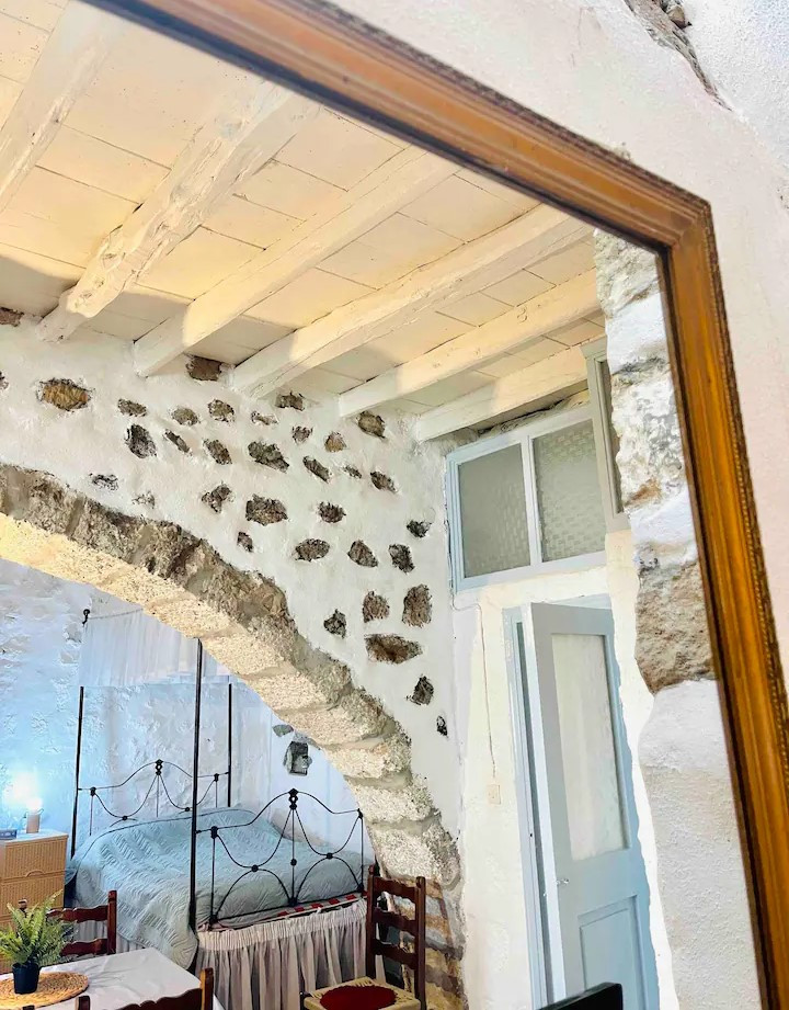 Traditional residence for sale